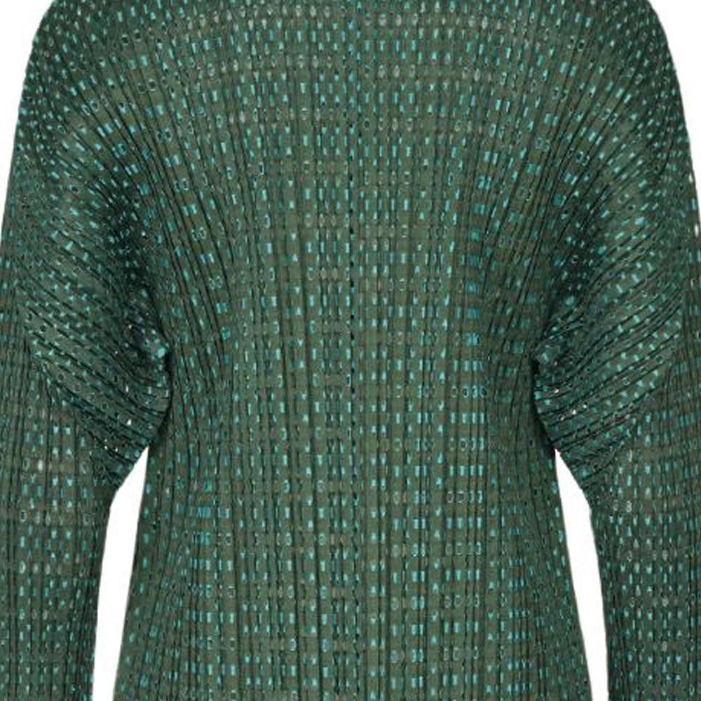 PLEATS PLEASE ISSEY MIYAKE