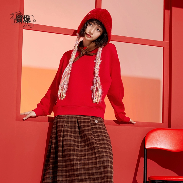 乔丹 运动生活系列质燥 舒适休闲简约圆领套头宽松卫衣 女款 锦鲤红