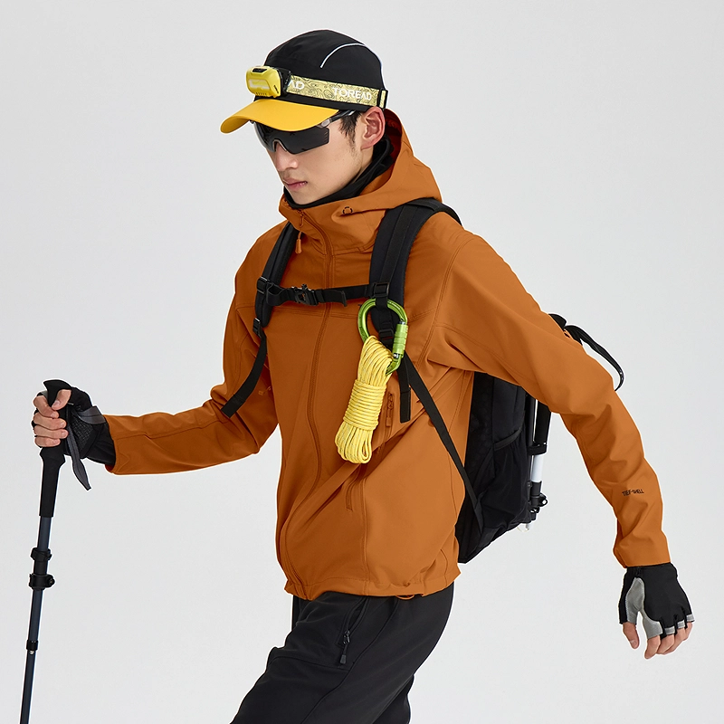 探路者  软壳衣户外登山透气防风防泼水  夹克  男款