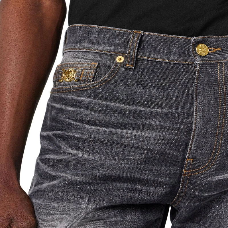 VERSACE