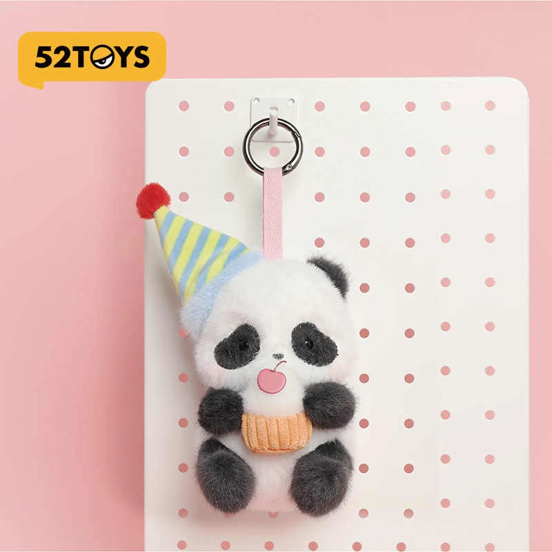 52TOYS Panda Roll 4