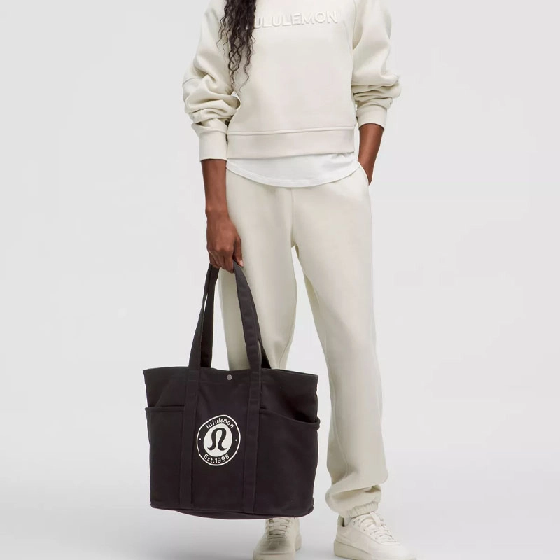 lululemon Daily Multi-Pocket 20L Tote