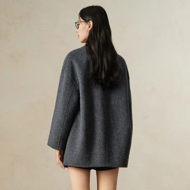 玖姿安娜蔻 简约松弛氛围感双面呢西装领落肩大衣 女款 灰色