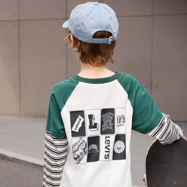 levis T
