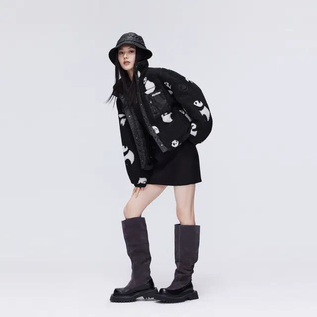 波司登 时尚休闲都市户外新款羽绒服 女款