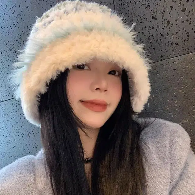 恩僾德 毛绒绒条纹帽子女显脸小针织可爱护耳高颜值小众百搭保暖防寒东北川西穿搭 聚酯纤维 绒线帽 男女同款情侣款