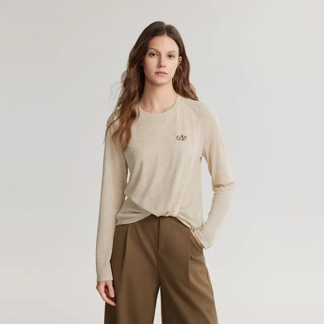 ELLE LOGO T
