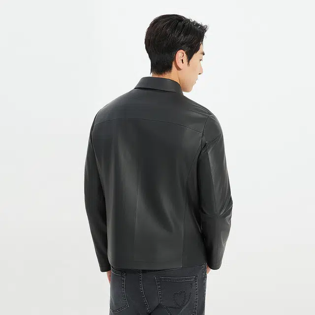 利郎 商务休闲纯色翻领质感简约短款修身秋季皮衣 男款