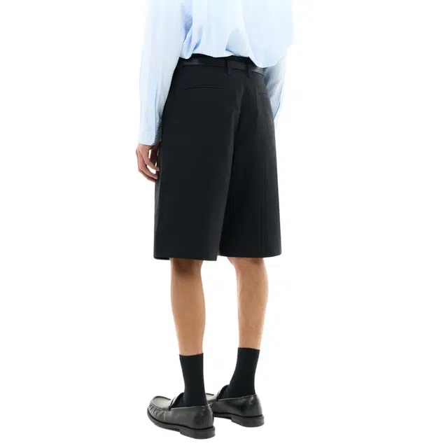 BESLOW ONE TUCK WIDE FIT SHORTS