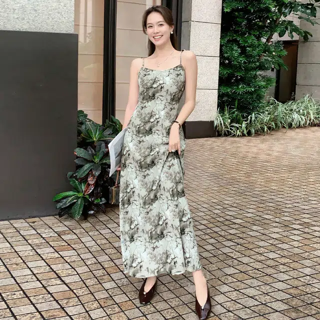 美洋 扬州慢 压褶印花复古度假通勤吊带连衣裙 女款 绿色