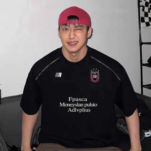 HIPHOPPUNKS T