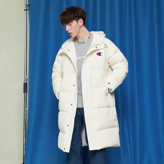 Champion FW22 US Life