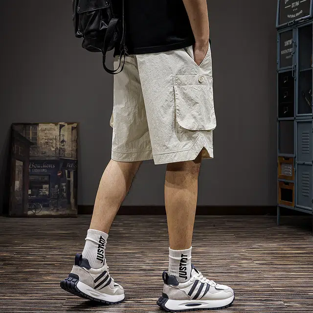 BAGGY