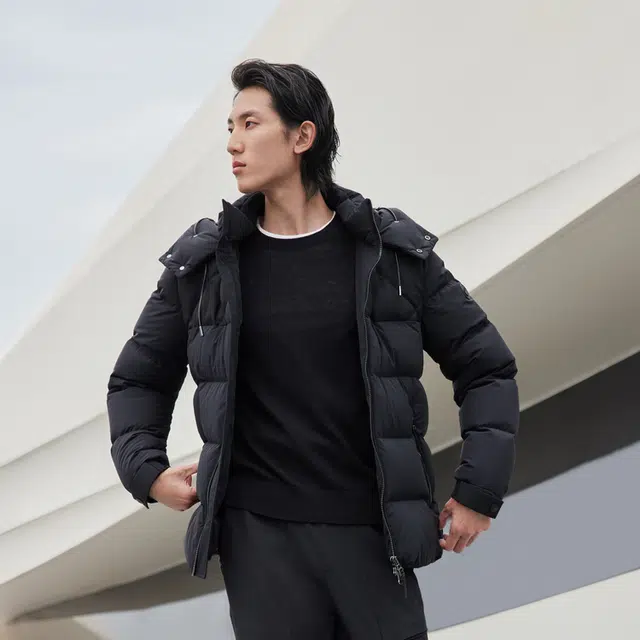 波司登 保暖时尚新款都市休闲户外羽绒服 男款