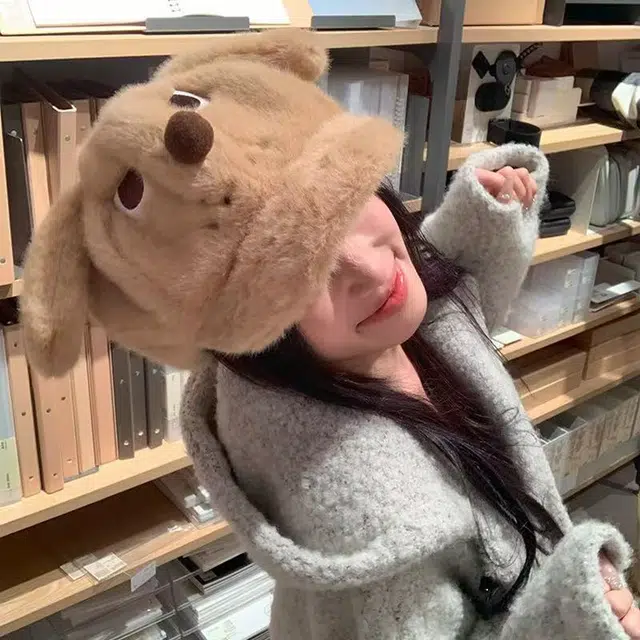 恩僾德 愤怒小狗毛绒耳朵可爱卡通秋冬季小众高颜值显脸小学生毛茸茸保暖大版棒球帽 腈纶 鸭舌帽 男女同款情侣款