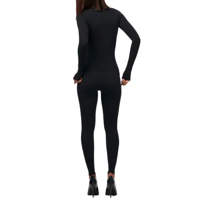 NAKED WARDROBE Fluid Sculpt T