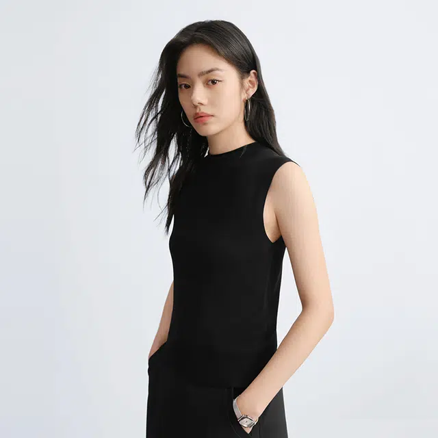 太平鸟 轻奢无缝一线成衣修身显瘦打底针织衫 女款