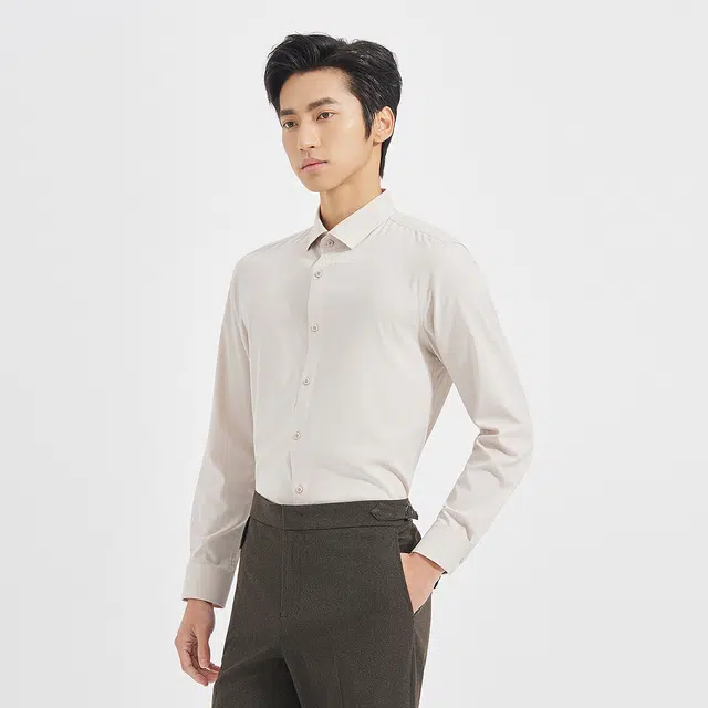 利郎 品味商务纯色尖领质感简约百搭衬衫 男款