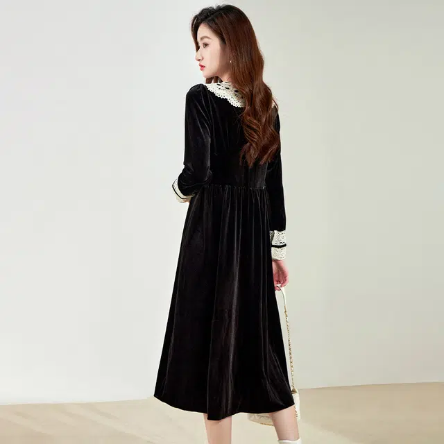 爱依莲 赫本风丝绒法式复古娃娃领气质简约高级感小裙子长袖连衣裙 收腰 女款 黑色