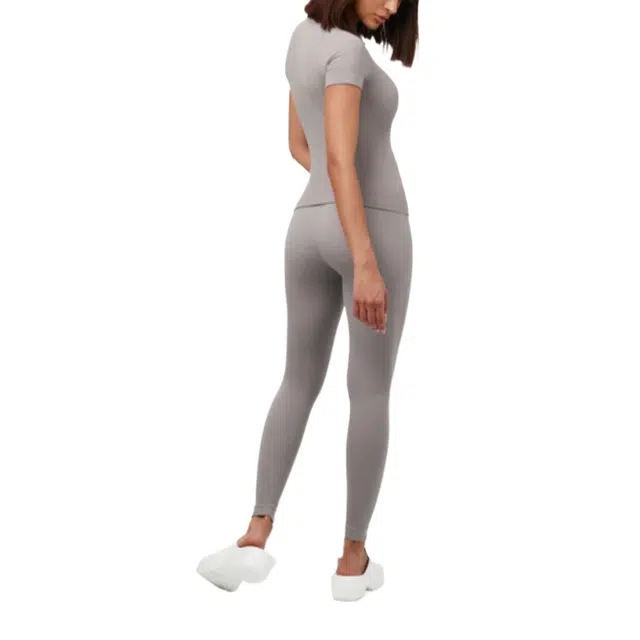 NAKED WARDROBE Fluid Sculpt T