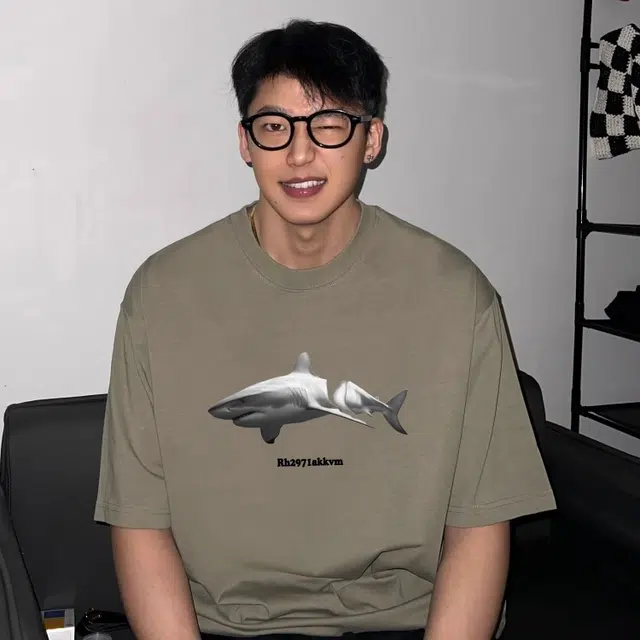 HIPHOPPUNKS T