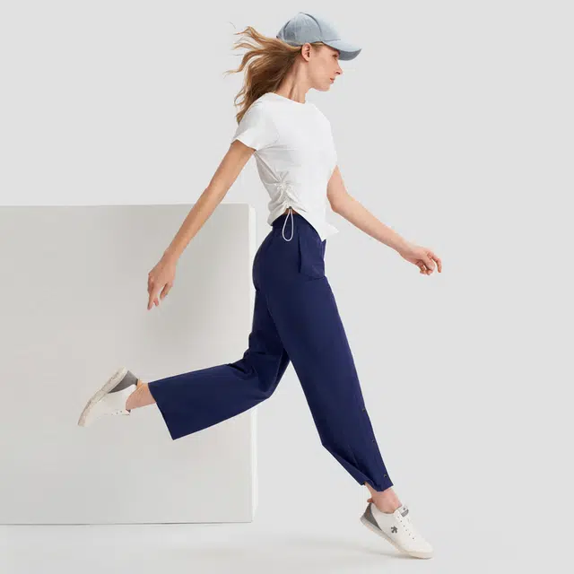 DESCENTE Womens studio T