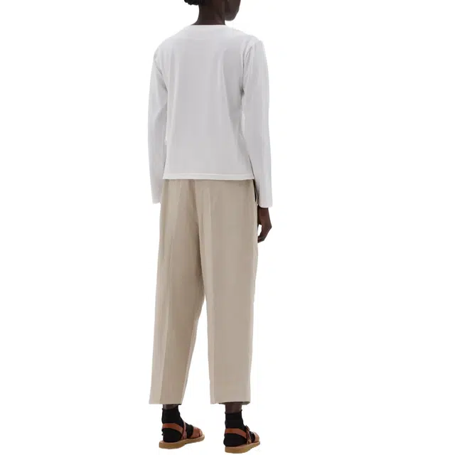 MARGARETHOWELL T