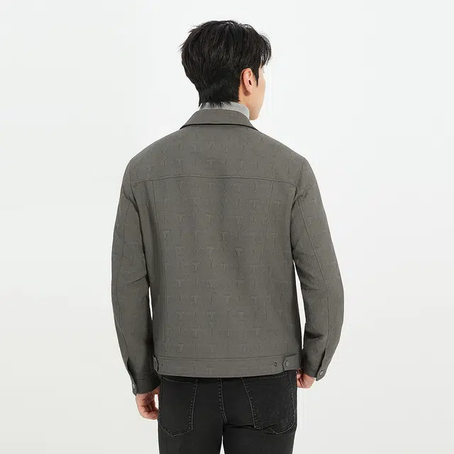 利郎 都市休闲肌理提花潮流时尚翻领口袋装饰短款秋季夹克 男款