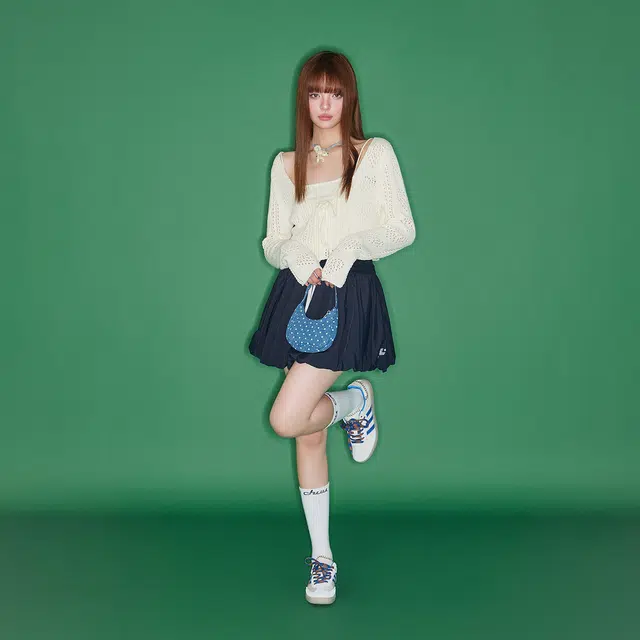 CHUU V