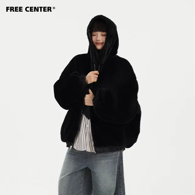 FREE CENTER