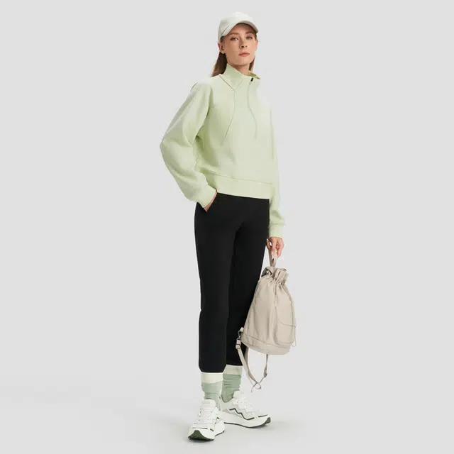 DESCENTE ESSENTIAL