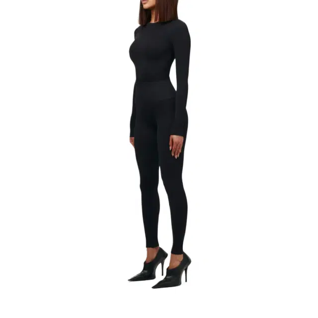NAKED WARDROBE Fluid Sculpt T