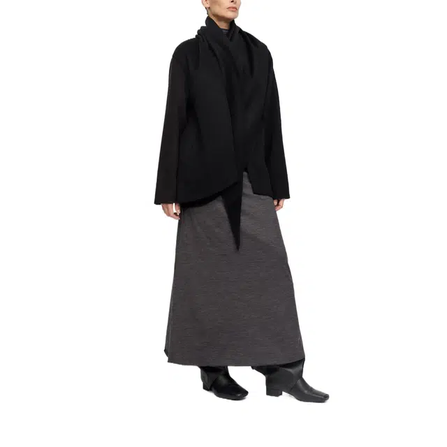 RUOHAN AW25 JET BLACK MIRA COAT