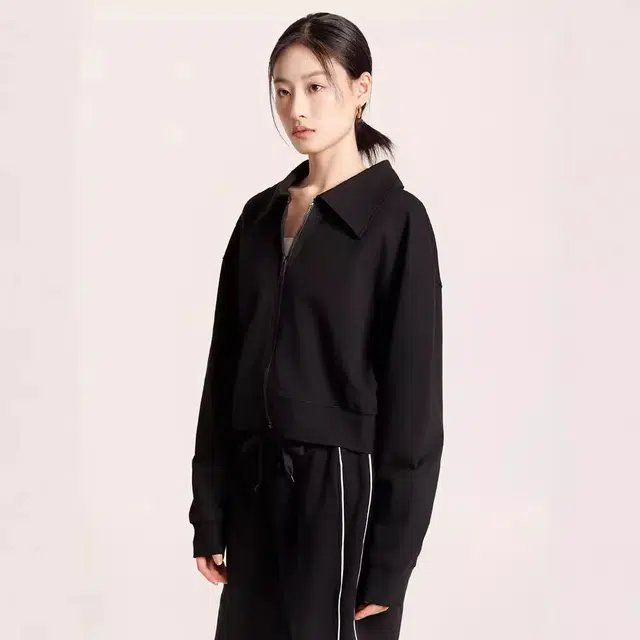 美力城 短款韩系春秋款卫衣黑色上衣女士长袖通勤风小翻领开衫外套 女款