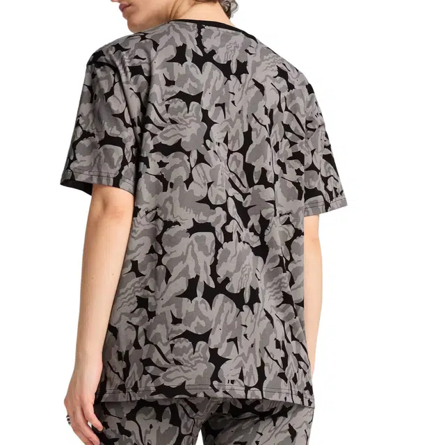 PUMA ESS NATURE 2.0 Relaxed AOP Tee Women T