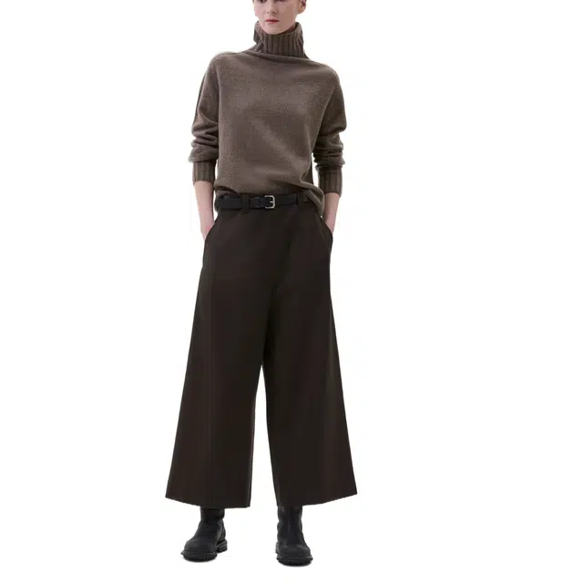 MARGARETHOWELL