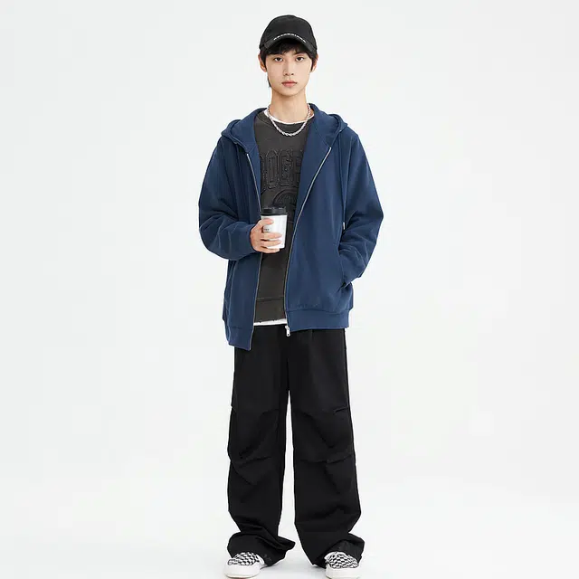 美特斯邦威 后背字母连帽拉链落肩宽松卫衣 男款
