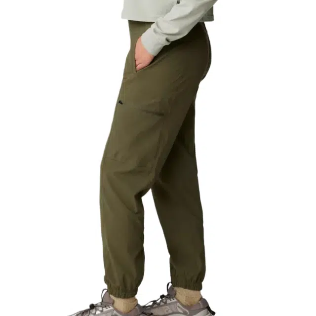 MOUNTAIN HARDWEAR
