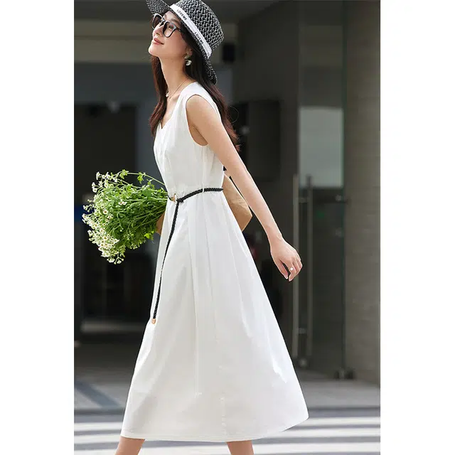 欧昵雪 休闲舒适简约无袖连衣裙 女款