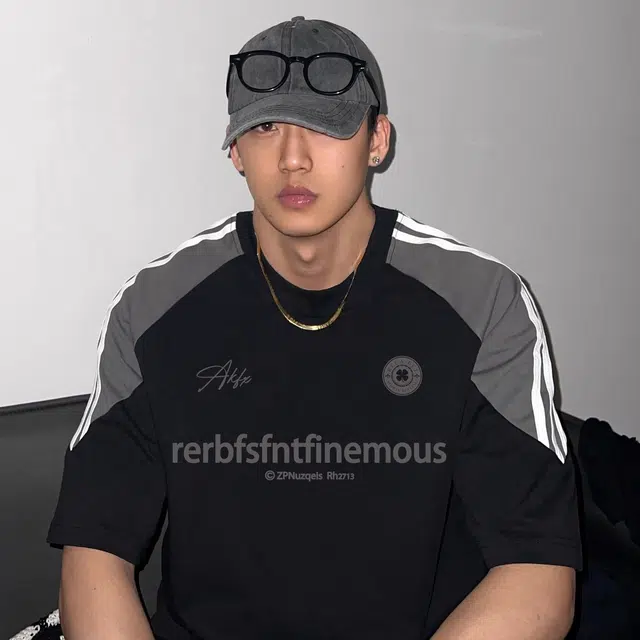 HIPHOPPUNKS T