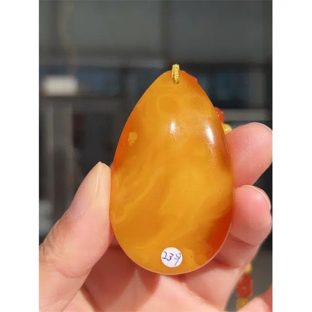 灵运宝 转运招财俄原石鸡油红老花蜜一物一图 蜜蜡 名贵玉石吊坠 男女同款情侣款