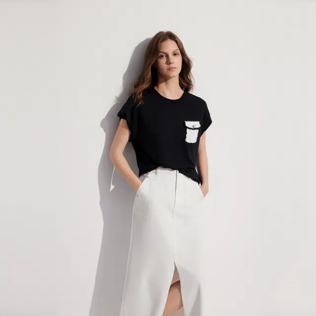 ELLE T
