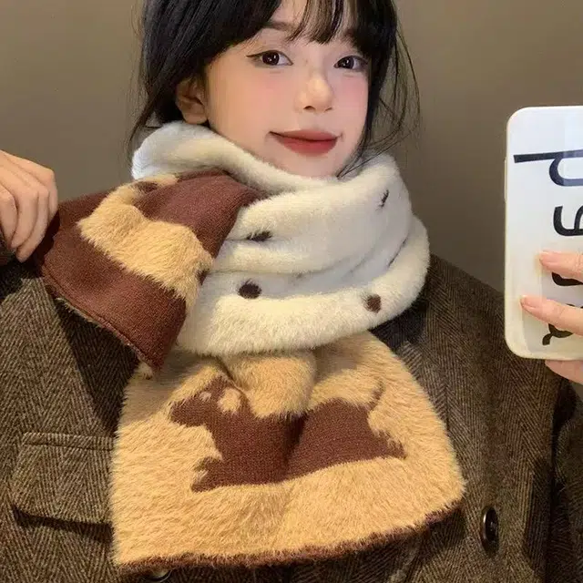 恩僾德 美拉德双面腊肠狗高颜值冬季秋冬氛围感韩系保暖学生围脖 涤纶 绒线围巾 男女同款情侣款