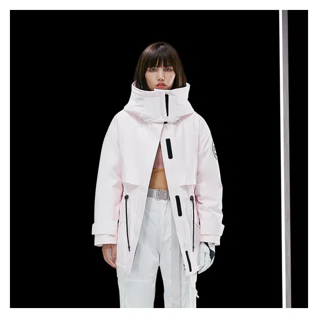 波司登 中长款防风保暖防泼水连帽抽绳收腰羽绒服 女款