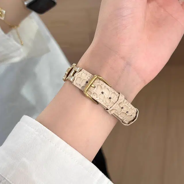 老佳 苹果适用 手表表带 皮质材质 接头表带男女通用