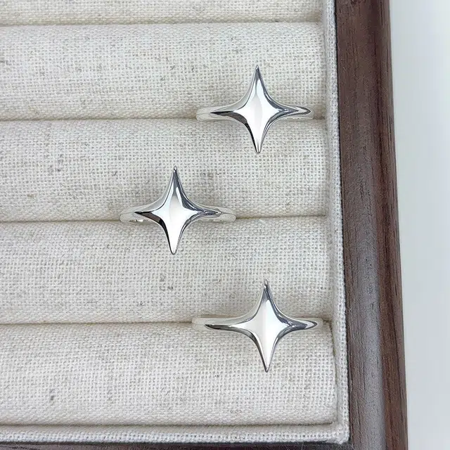 COUCH HEARTS s925ins S925