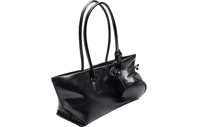 URBAN REVIVO Tote