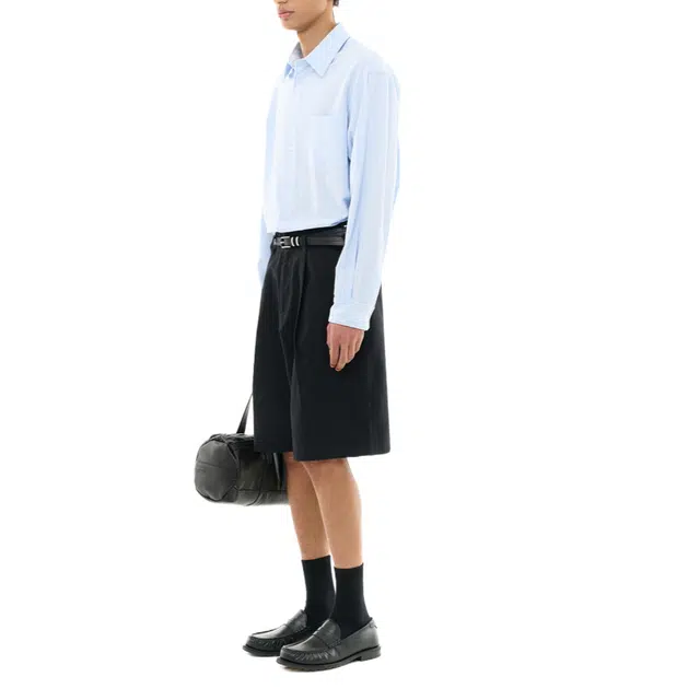 BESLOW ONE TUCK WIDE FIT SHORTS