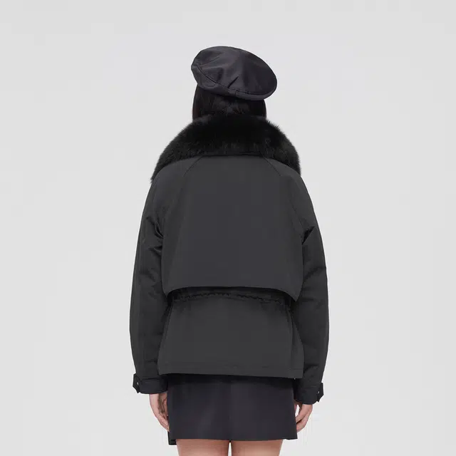 波司登 新款毛领都市休闲户外羽绒服 女款