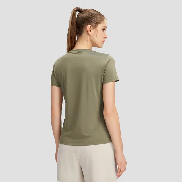 DESCENTE ESSENTIAL TOUGHLogo T